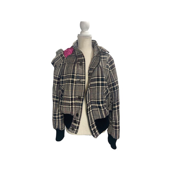 Jack by BB Dakota Jackets & Blazers - Black plaid tweed bomber jacket
